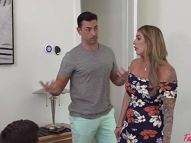 Foursome family fuck with young Kyler Quinn and experienced Lolly Dames