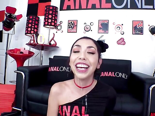 Ass licking and butt fucking with exotic anal addict Xochi Moon