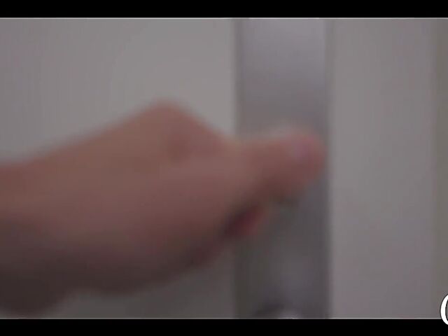 Lilly Bella and Little Caprice threesome in the bedroom