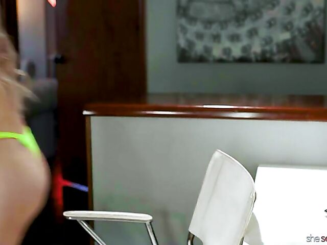 Brunette vs blonde lesbian sex with Alex Coal and Alix Lynx