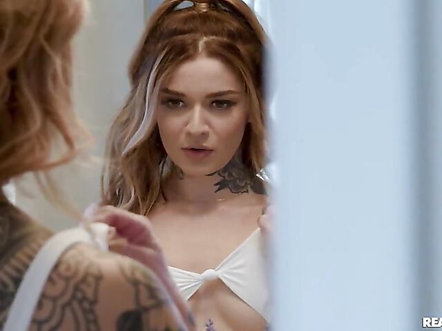 Tattoo covered Vanessa Vega loves double penetration