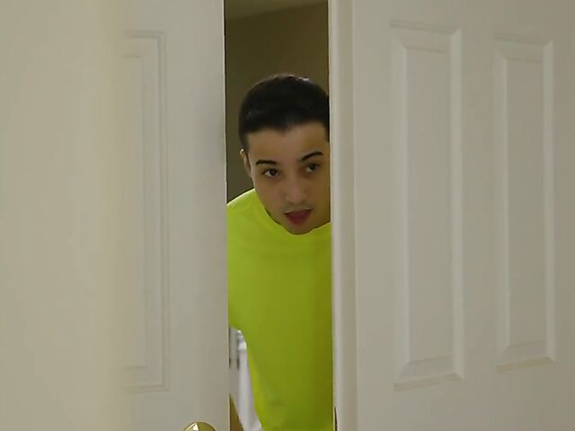 Milf maid Shay Sights fucks teen Dixie Lynn and gets fucked in a threesome