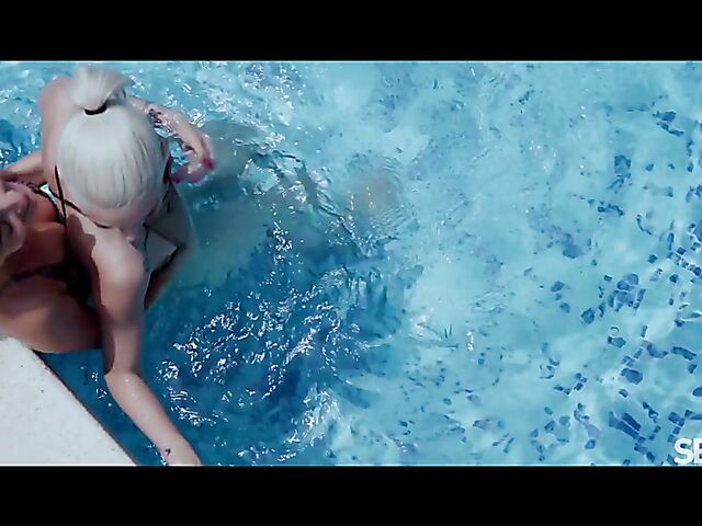 Lesbian pool lovers Christy White and Kelly Collins