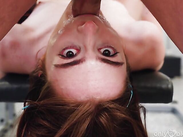 Reese Robbins - Fit teen blowjob in the gym