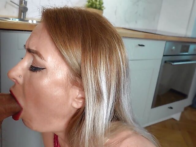 Wet Kelly - Hot MILF POV seduction and pussy slamming