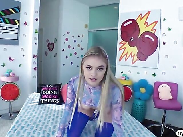 Creamy fuck close up with pretty-faced Amber Moore