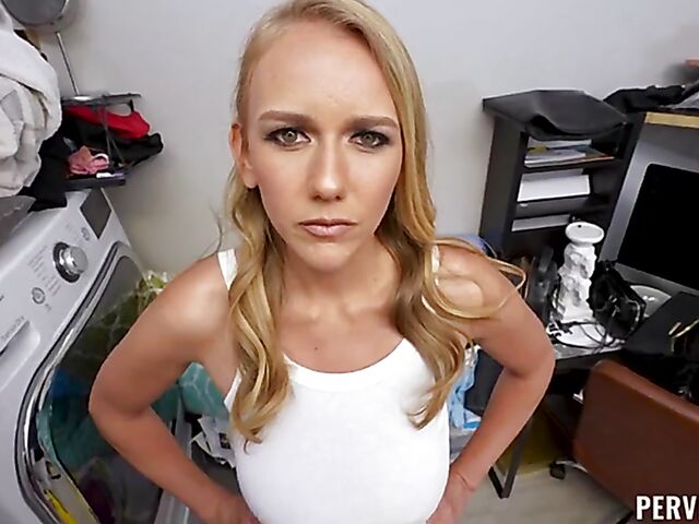 POV mom Jasmine Daze gets her pussy penetrated