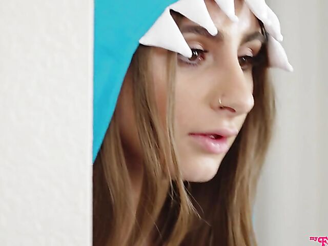 Ginger Gray & Penelope Kay - Young threesome with stepsister's best friend