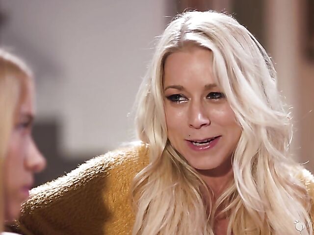 MILF Katie Morgan lesbian sex with teen Khloe Kapri