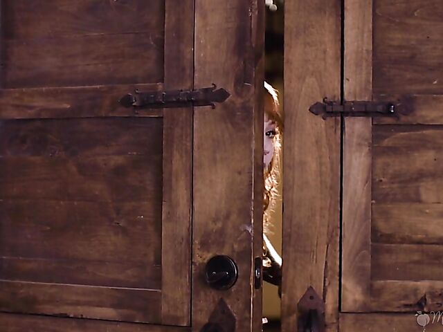 Blindfolded lesbian threesome with a  milf featuring Kenzie Taylor, Arietta Adams and Freya Parker