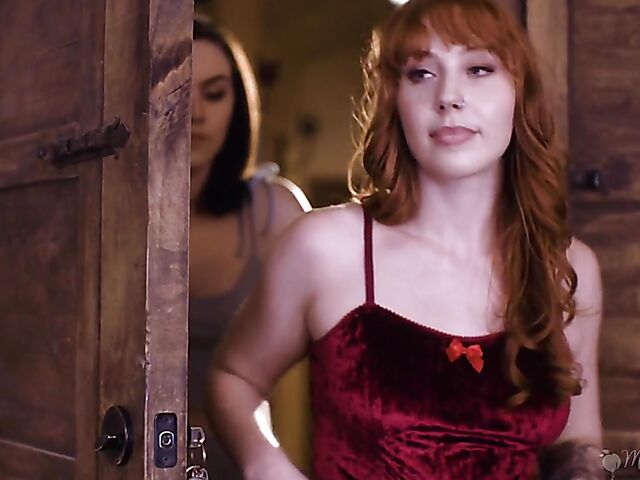 Blindfolded lesbian threesome with a  milf featuring Kenzie Taylor, Arietta Adams and Freya Parker