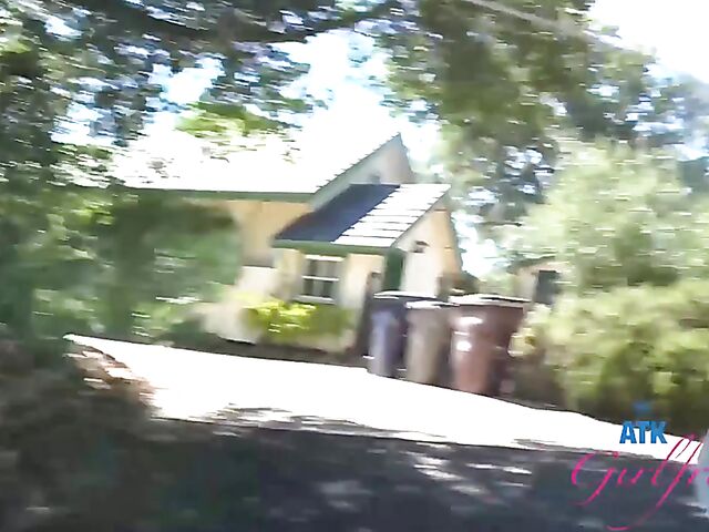 Leana Lovings - Teen with glasses POV adventure