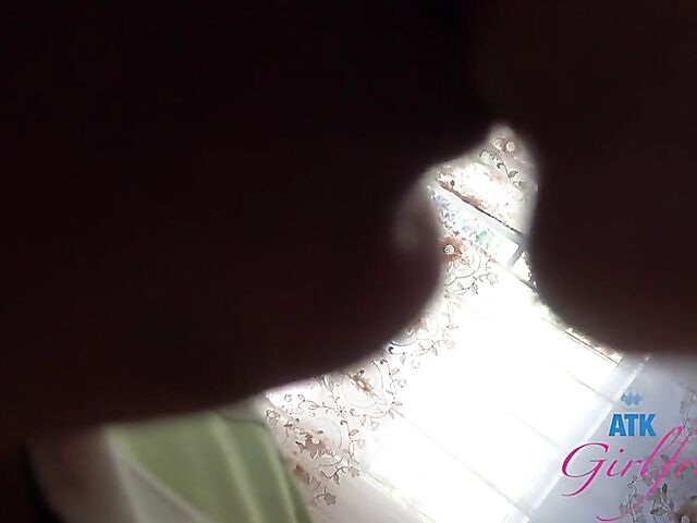 Virtual sex POV style with enthusiastic Summer Vixen