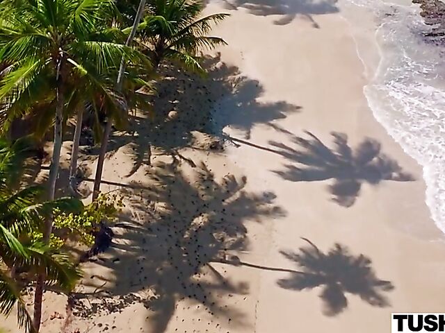 Cute anal babe Kelly Collins enjoys Christian Clay's Italian cock in her ass