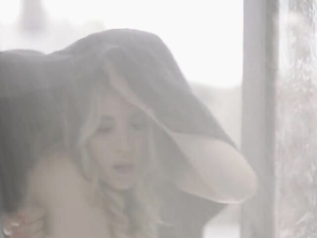 Pussy to other girl's mouth FFM threesome with Anna Claire Clouds and Violet Starr