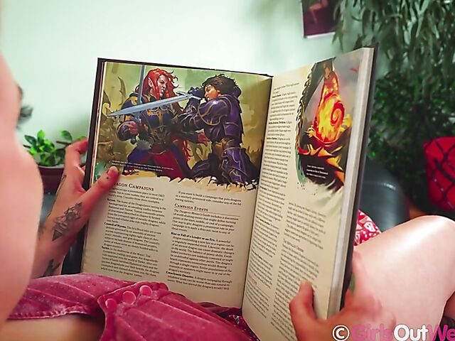 Short hair solo with toys featuring Fae Sparx