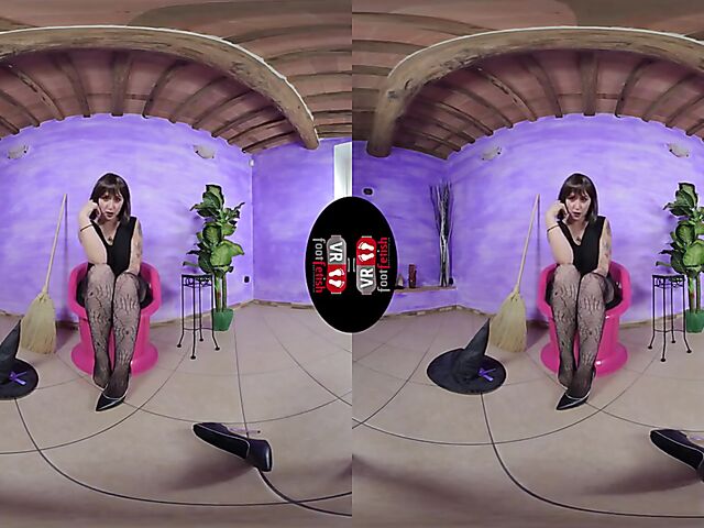 VR foot fetish with dirty talking witch Ammalia