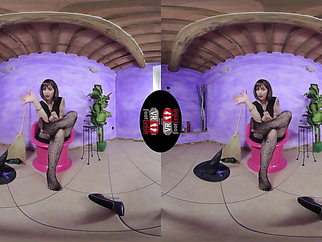 VR foot fetish with dirty talking witch Ammalia