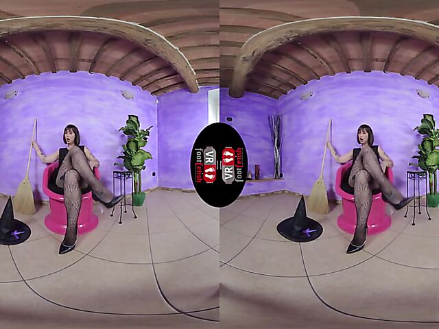 VR foot fetish with dirty talking witch Ammalia