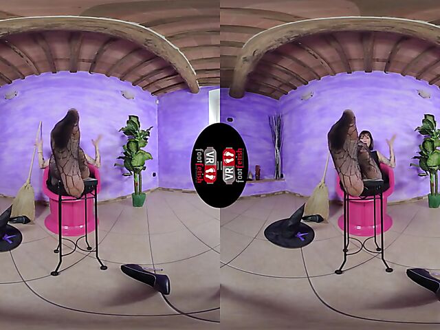 VR foot fetish with dirty talking witch Ammalia