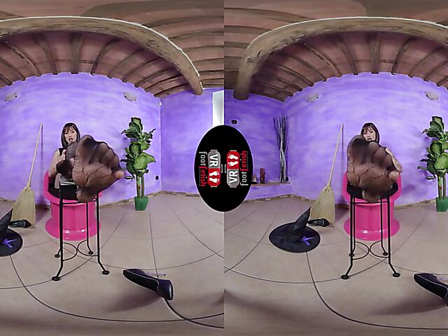 VR foot fetish with dirty talking witch Ammalia
