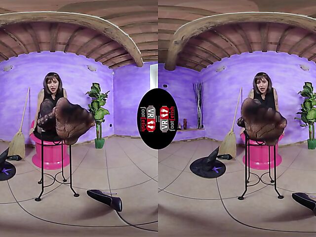 VR foot fetish with dirty talking witch Ammalia