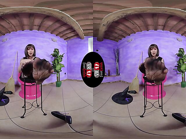 VR foot fetish with dirty talking witch Ammalia