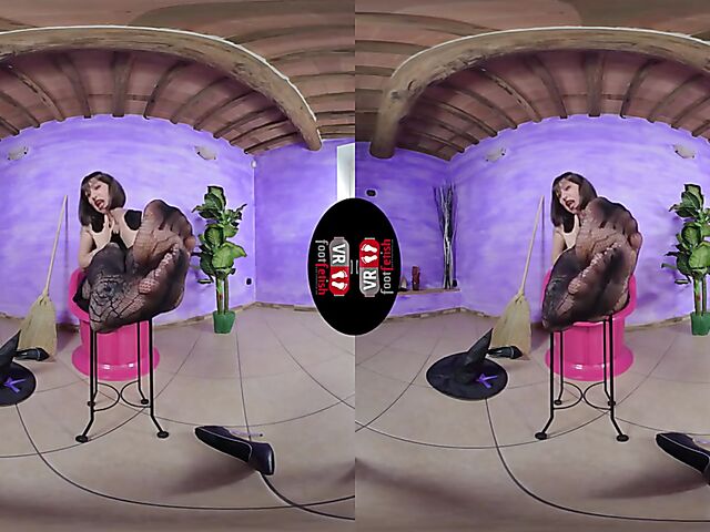 VR foot fetish with dirty talking witch Ammalia