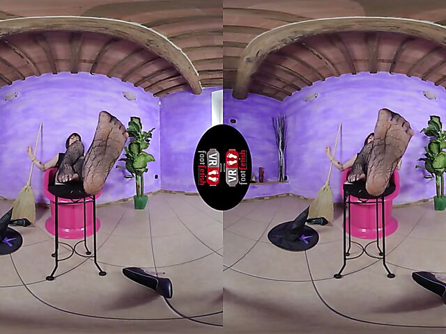 VR foot fetish with dirty talking witch Ammalia