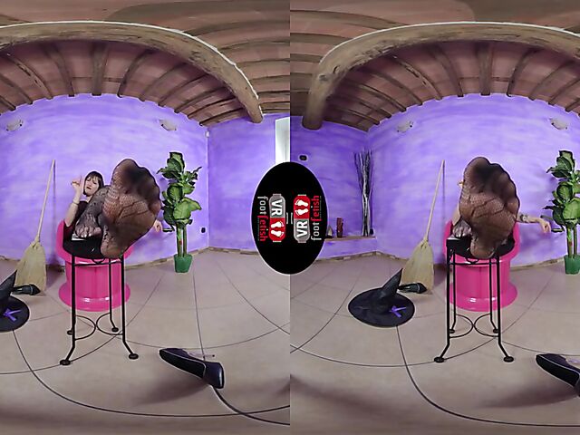 VR foot fetish with dirty talking witch Ammalia