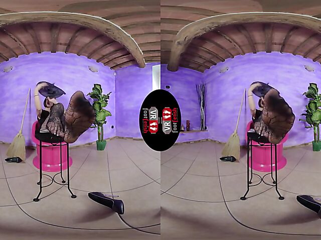 VR foot fetish with dirty talking witch Ammalia