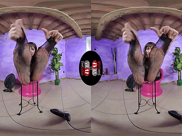 VR foot fetish with dirty talking witch Ammalia