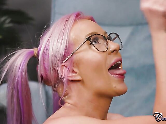 Naughty girl scout Zoe Grey wants cum on glasses