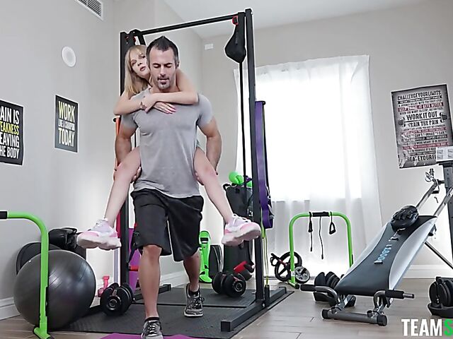 Home gym sex with petite teen Coco Lovelock