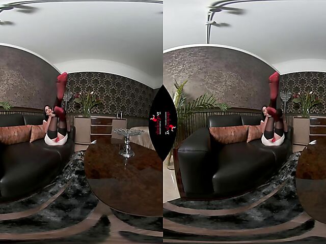 Stockings and panties masturbation in VR 3D with Mia Trejsi