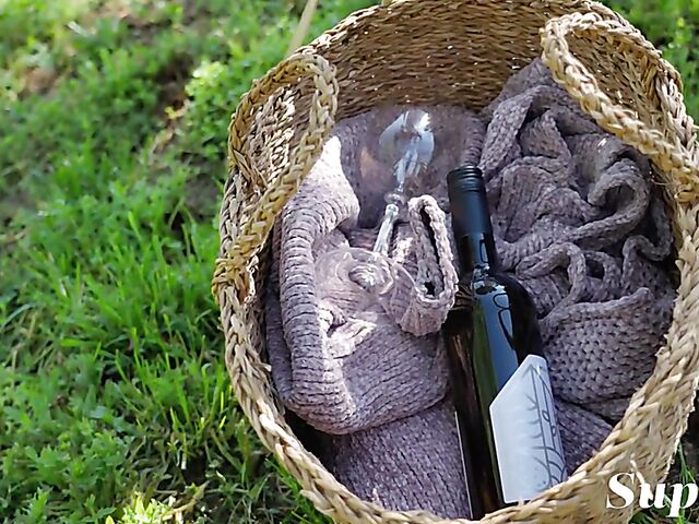 Outdoor solo picnic naked with red lip babe Any Moloko