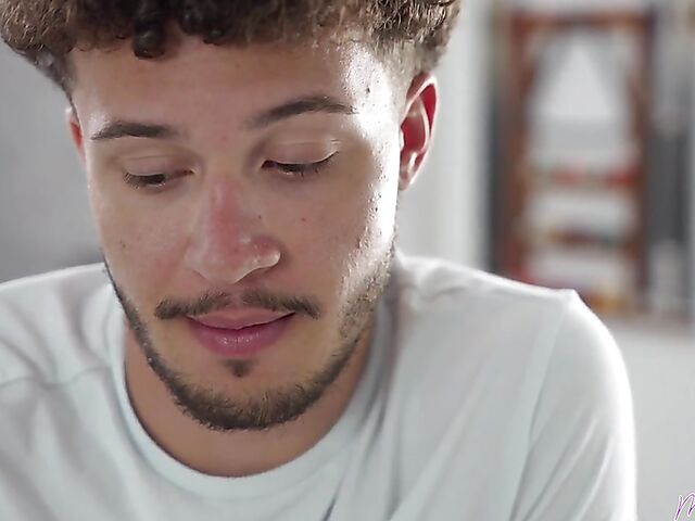 Curvy MILF blonde Spencer Scott gets trained properly