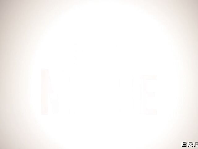 Interracial massage with big ass ebony Deja Marie