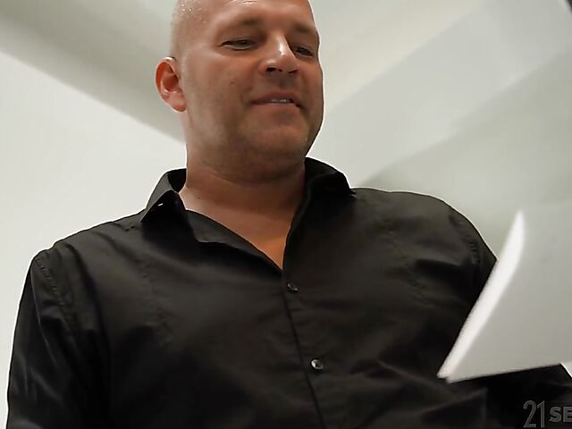 Clothed anal sex in black with elegant Francys Belle