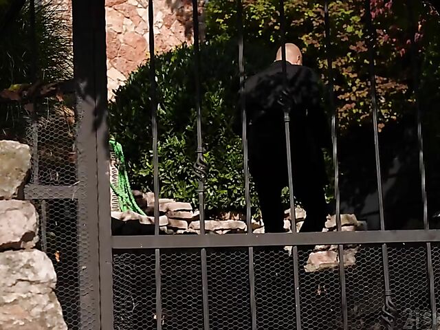 Clothed anal sex in black with elegant Francys Belle