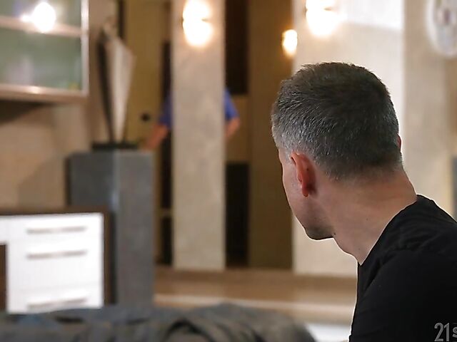 Sasha Rose - Perfect brunette DP in a luxury house