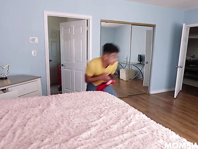 Mellanie Monroe and Ms Visual's foursome in Mom Swap