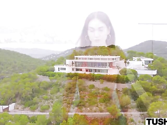 Hot anal on vacation with Ginebra Bellucci