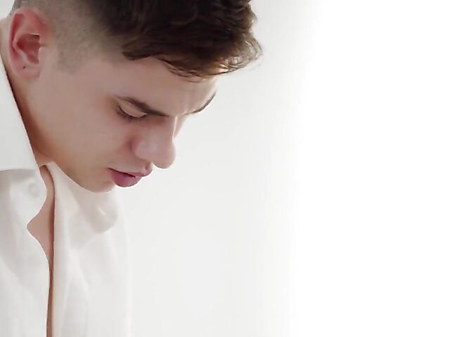 Passionate sex with submissive latina Saphire Lapiedra