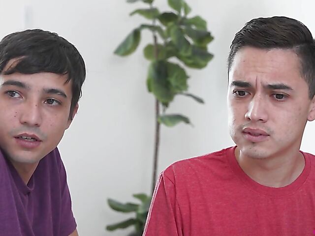 Cassie Del Isla - Hot milf threesome with boys