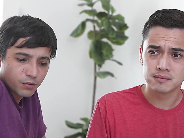 Cassie Del Isla - Hot milf threesome with boys