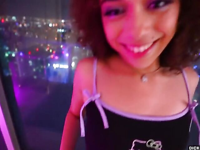 Light skin ebony Willow Ryder eats some black ass