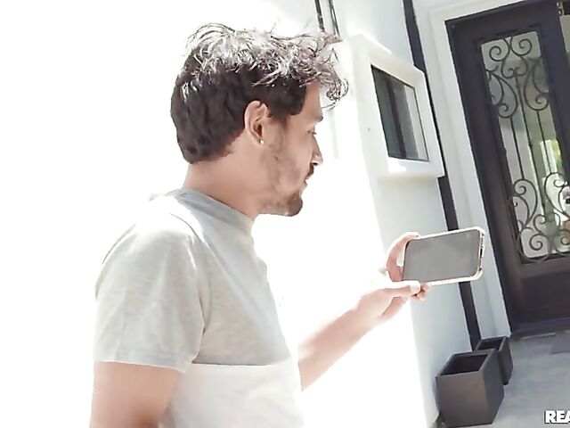 Shower sex with big tits latina Paris The Muse