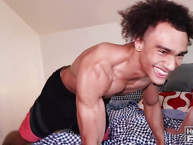 Devin Cold & Lindsay Lee - A charming hot couple banging in bed