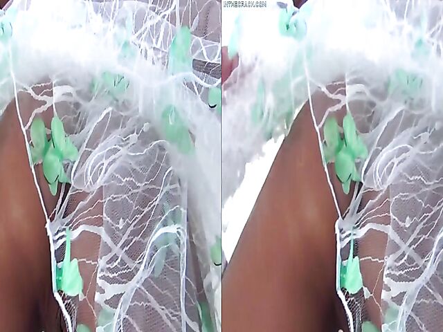 Binky Baez's latin shaved pussy from behind in VR 3D